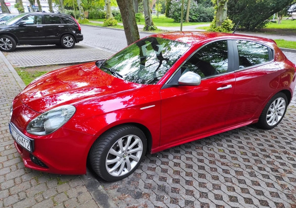 Alfa Romeo Giulietta cena 23700 przebieg: 291000, rok produkcji 2010 z Kołobrzeg małe 191